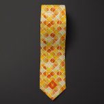 Corbata Naranja quemado y monograma geométrico amarillo<br><div class="desc">Naranja quemado y corbata de monograma geométrico amarillo combinan los ángulos nítidos y las características de un diseño geométrico suavizado con los sutiles matices de las acuarelas. El diseño desprende un ambiente veraniego. Se puede personalizar con un monograma. Póngalo en pareja con medias que presentan el mismo diseño para un...</div>