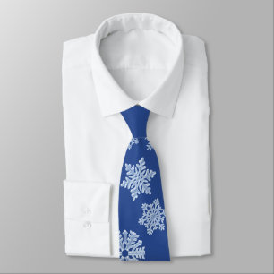 Corbata Navidades de copos de nieve helados azules y ricos