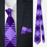 Corbata Necktie de patrón geométrico cútrico colorido<br><div class="desc">Necktie de patrón geométrico cútrico colorido.</div>