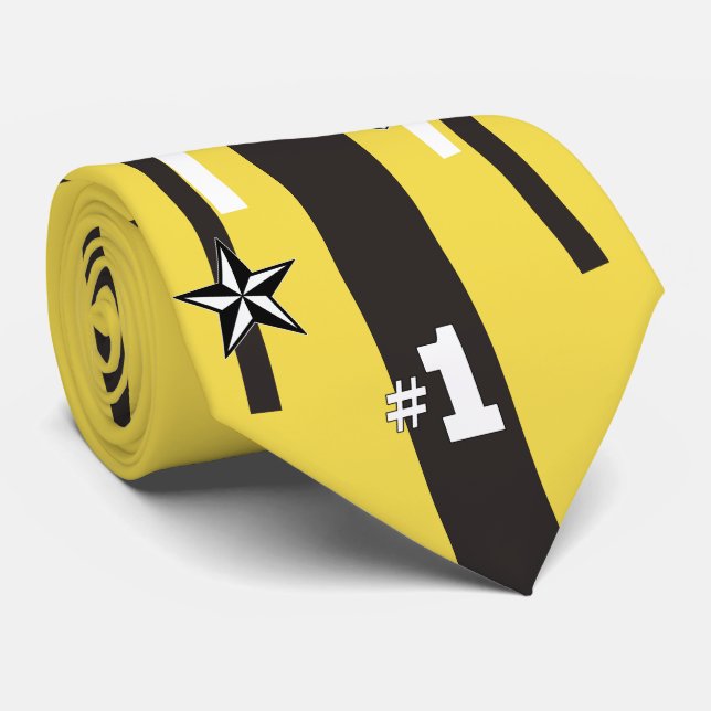 Corbata Necktie, la Mamá de fútbol casera (Enrollado)