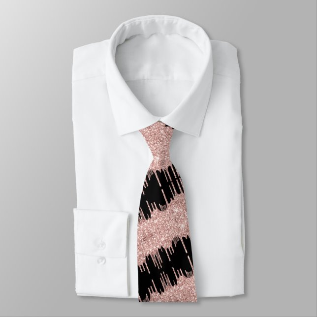Corbata negra con brillo en rosa oro (Atado)
