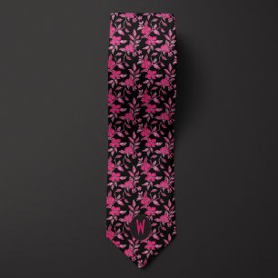 Corbata negra con flores rosadas