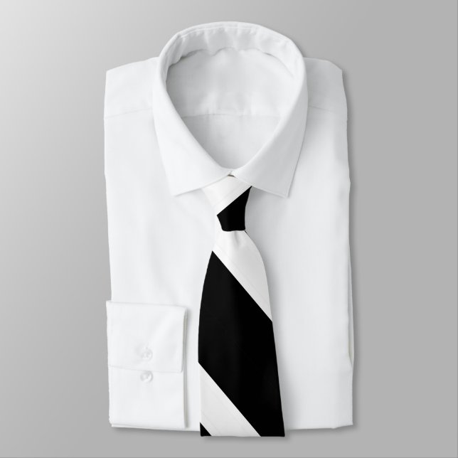 Corbata Negro sobre blanco rayado (Atado)
