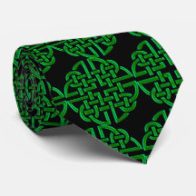 Nudos celtas en negro