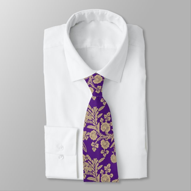 Corbata Oro ligero y regalo floral púrpura (Atado)