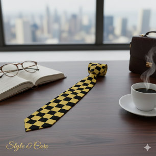 Corbata Oro metálico con puntera de cuello de patrón cuadr