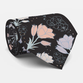 Corbata oscuro y flores