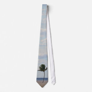 Corbata Palmera que goza del lazo de la playa