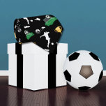 Corbata Papá futbolista<br><div class="desc">Una corbata de patrón de fútbol con fútbol, red de pelota, silbato, patrón de casco, etc. Esta es una divertida idea de regalo para un padre de fútbol, marido de fútbol y tío de fútbol. Puedes presentar este regalo en el Día del Padre o en el cumpleaños de papá, esposo...</div>