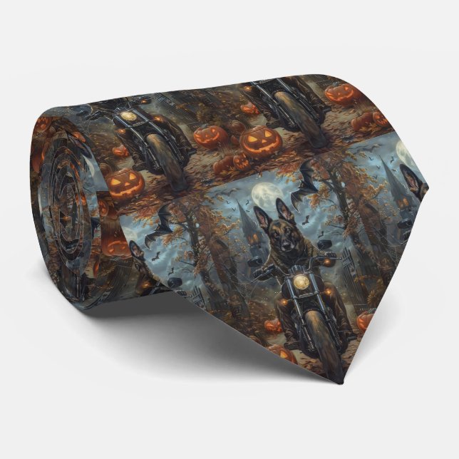 Corbata Pastor belga montando motocicleta Halloween Scary (Enrollado)