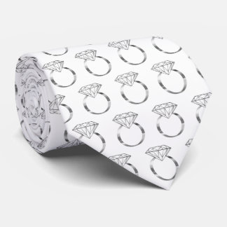 Corbata Patrón de anillo de compromiso de diamantes de pla