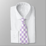 Corbata Patrón de cheques de tablero de cheques para paque<br><div class="desc">Diseño de corbata de patrón a cuadros de Guay. Pastel lilac lavender violeta púrpura y blanco pequeños chequeos de tablero de ajedrez corbata de patrón.</div>