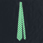 Corbata Patrón de comprobación de color blanco verde<br><div class="desc">Diseño de patrones de cuadrados geométricos de verificación verde y blanco</div>