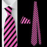 Corbata Patrón De Cuello De Color Negro Y Rosa A Rayas<br><div class="desc">Patrón De Cuello De Color Negro Y Rojo A Rayas.</div>