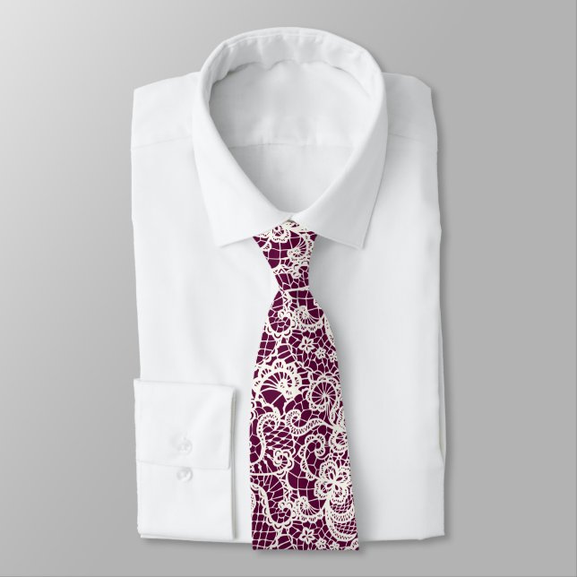 Corbata Patrón de encaje de marfil sobre granate (Atado)