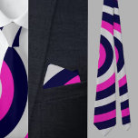 Corbata Patrón de franjas abstractas coloridas<br><div class="desc">Colorido Abstract Stripes Patrón de corbata de cuello.</div>