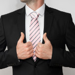 Corbata Patrón de franjas azules rosadas y navales<br><div class="desc">Patrón de franjas.</div>