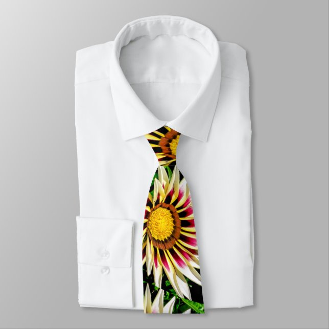 Corbata Patrón de girasoles de corte (Atado)