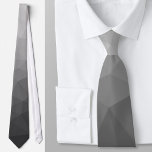 Corbata Patrón de malla geométrica gradiente gris claro<br><div class="desc">Suit Accessories los lazos de cuello de los hombres con diseño geométrico moderno. Malla geométrica elegante y fresca del Triángulo con gradiente negro y blanco para él.</div>