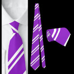 Corbata Patrón de rayas blancas púrpuras<br><div class="desc">Corbata del cuello del patrón de rayas blancas púrpuras.</div>
