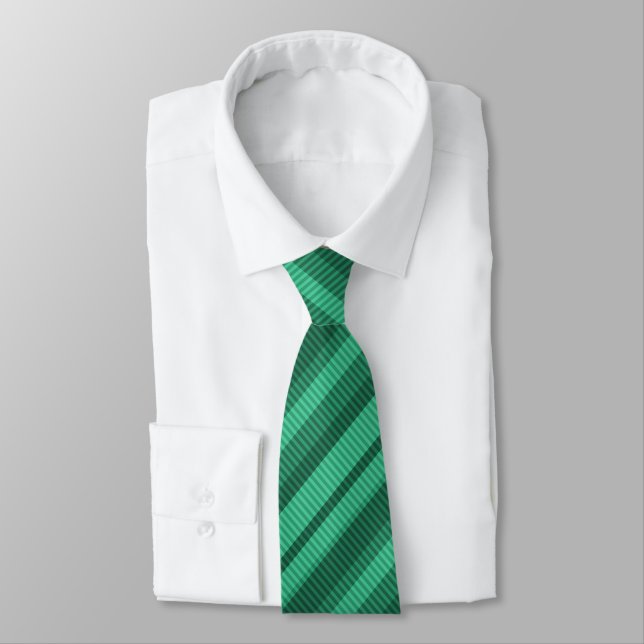 Corbata Patrón de rayas verticales de tonos verdes (Atado)