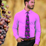 Corbata Patrón de uvas moradas<br><div class="desc">Patrón de uvas moradas - imagen de un clip de Gerald G - editado y aplicado en esta corbata por lumirala. Ahora puede personalizarlo con texto /monogramas etc . Puede cambiar el color de fondo . Impreso a ambos lados.</div>