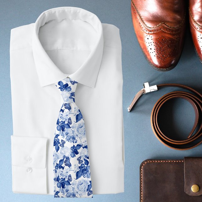 Corbata Patrón floral botánico azul estilizado (Subido por el creador)