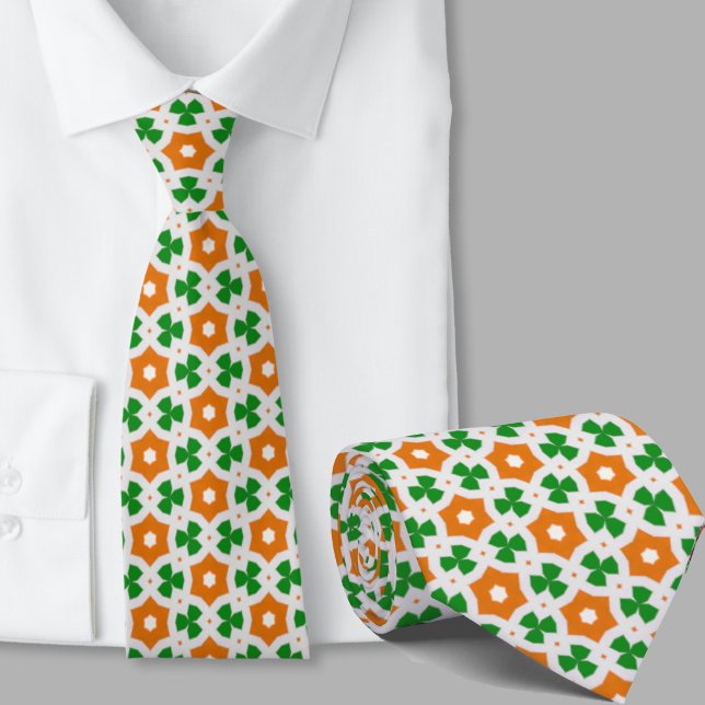 Corbata Patrón geométrico verde y naranja Irlandés  (Subido por el creador)