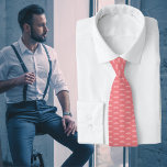 Corbata Patrón rosa trendy del bigote del día del padre<br><div class="desc">Un patrón sutil de un bigote ilustrado en rosa. Los colores están al revés y hay una pequeña zona para conmemorar la ocasión,  así que siempre recordará la fecha recibida.</div>