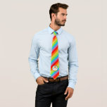 Corbata Payaso con peluca arcoiris Personalizado con banda<br><div class="desc">Crea tu propia corbata de cuello personalizada. Esta corbata de traje de hombre a rayas arco iris presenta un ilustracion de un payaso con una peluca de color arcoiris, nariz de payaso rojo y corbata de puntito polka amarillo y está listo para ser personalizado con un nombre u otro texto...</div>