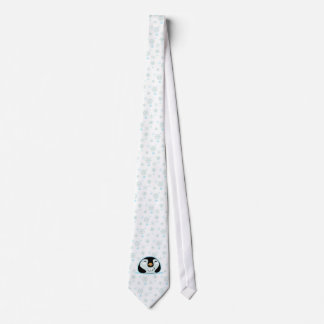 Corbata Pengi en la nieve
