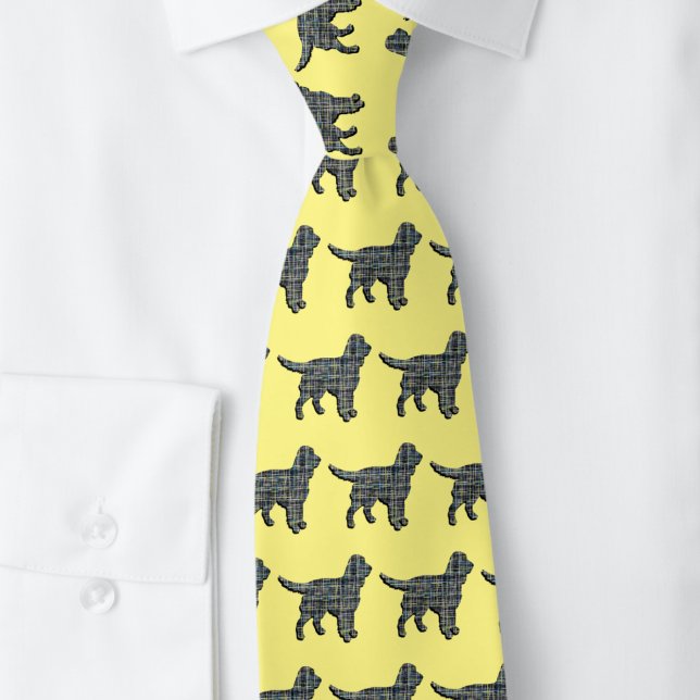 Corbata Perro Sprocker Spaniel Cuadrícula Amarillo y Negro (Sprocker dog silhouette grid pattern yellow tie)