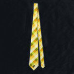 Corbata Platos de búfalo amarillos y verdes y monograma<br><div class="desc">Obtén una impresión clásica con manto de búfalo amarillo y verde con tu monograma en esta corbata. Elija entre diferentes marcas de monograma de color.</div>