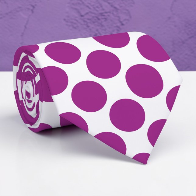 Corbata Plum Purple Polka Dots on White Custom Necktie (Subido por el creador)