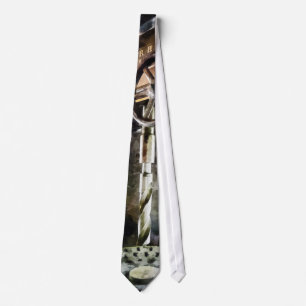 Corbata Presión De Perforación Radial En La Tienda De Máqu