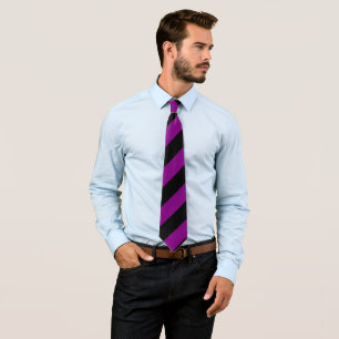 Corbata Rayas diagonales moradas y negras gigantes