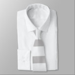 Corbata Rayos de caramelo blanco gris franjas modernas<br><div class="desc">Rayas de caramelo blanco gris Corbata moderna de cuello.</div>