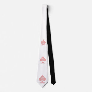 Corbata Reina de espadas de punta de cuello rosada en sueñ