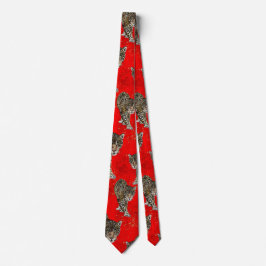Corbata roja cuello salvaje