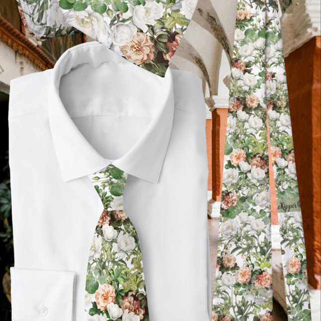 Corbata Rosa blanca, Eucalipto Rosa (Subido por el creador)