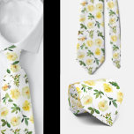 Corbata Rosas de crema amarilla y blanca Necktie<br><div class="desc">Esta hermosa corbata floral de cuello tiene rosas blancas y amarillas. Perfecto para los padrinos de su boda o simplemente una corbata de cuello para colgar en su armario. ¡Moshiach ahora!</div>