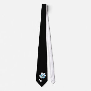 Corbata sola flor azul y blanca en lazo negro
