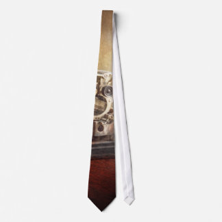 Corbata Steampunk - Una vieja máquina de escribir con cost