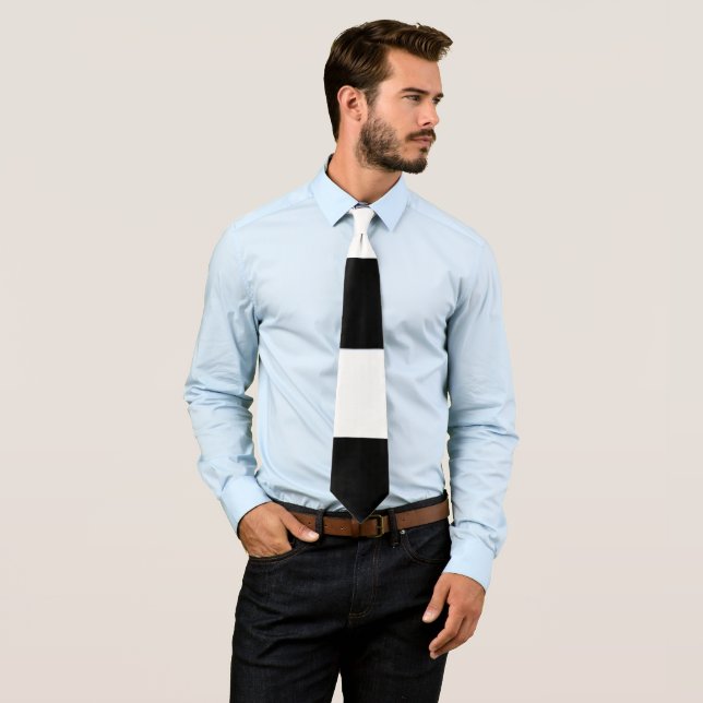 Corbata Swagger esta franja negra y blanca (In situ)