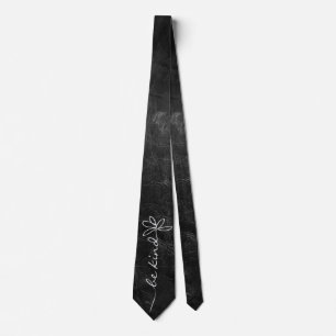 Corbata texto de arte del doodle Be Kind sobre cuero negro