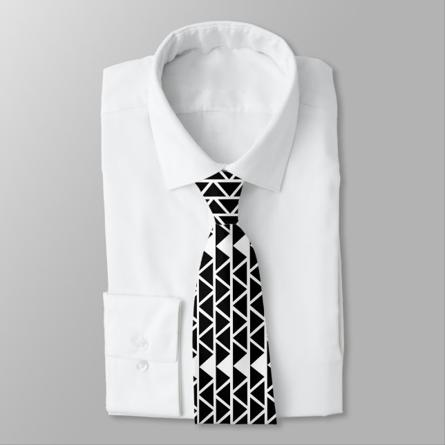 Corbata Triángulos negros y blancos (Atado)