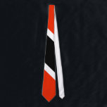 Corbata TrinidadandTobago<br><div class="desc">Este lazo es una gran manera para usted los trini de mostrar sus colores verdaderos en el trabajo o durante sus viajes de negocios.</div>