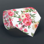 Corbata Watercolor Peonies Verano Floral<br><div class="desc">La corbata masculina presenta un diseño floral acuarela de color rosa y crema con vegetación y flores silvestres sobre un fondo blanco. MÁS ELEMENTOS en nuestra tienda.</div>