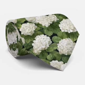 Corbata White Hydrangea Flowers with Green Leaves Pattern