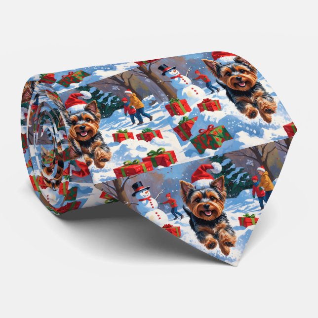 Corbata Yorkshire Terrier en la nieve con sombrero de Navi (Enrollado)
